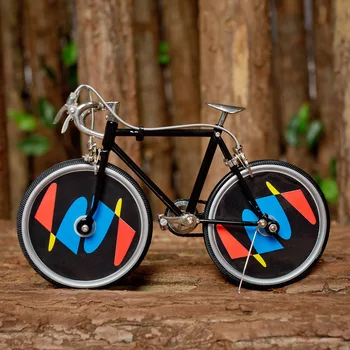 1/10 Ölçekli Alaşım Vintage Bisiklet Modeli Diecast Metal Parmak Yol Bisikleti Simülasyon Oyuncaklar Minyatür Koleksiyon Bebek Aksesuarları