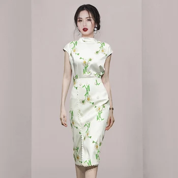 2023 Moda Yaz İki Parçalı Set Kadın Standı Yaka Lace Up Çiçek Baskı Üstleri + Yüksek Bel Çiçek Düğme Deco Bodycon Etek Takım Elbise
