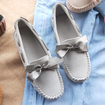 2023 Yeni Varış Rahat Bayan Ayakkabıları Hakiki Deri Kadın Loafer'lar Moccasins Moda Yay Kadınlar Üzerinde Kayma Flats Ayakkabı