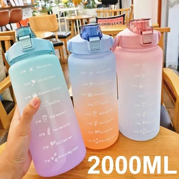 2L Su Şişesi Saman Fincan Büyük Kapasiteli Yüksek Sıcaklık Plastik Zaman Ölçeği Buzlu Açık Spor Öğrenci Çift Bardak Drinkware