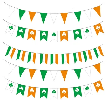 Aziz Patrick Günü Aziz Patrick Günü İrlanda Bayrağı Asılı Yonca Bayrağı Asılı Aziz Patrick Günü
