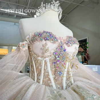 Büyüleyici Kapalı Omuz Balo Quinceanera Elbise Kızlar İçin Boncuklu Kristal Aplikler Doğum Günü Partisi Törenlerinde balo kıyafetleri