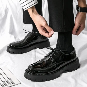 Ilkbahar Sonbahar Erkek Oxford ayakkabı Düz Platform rahat ayakkabılar Siyah Lace Up Patent deri ayakkabı Dikiş Yuvarlak Ayak zapatos