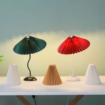 İskandinav Aile Yanı Şemsiye şeklinde Pilili Masa Lambası Uzaktan Kumanda ışık dekorasyonu Masa Başucu Lambası Popüler Ins Gece Lambası