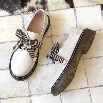 Katı Beyaz Deri Oxford Ayakkabı Kadın Dantel-Up Flats Çizgili Riband Loafer'lar Perçin Yay Derby Ayakkabı Kadın Espadrilles tek ayakkabı