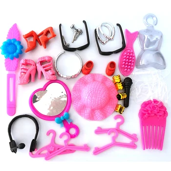NK 42 Ürün / Set Rastgele Renkli çocuk oyuncağı Askıları Çanta ayakkabı küpesi İlmek Taç barbie Aksesuarları Bebek Kız Hediye