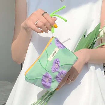 Taşınabilir Mini Küçük Fermuarlı bozuk para cüzdanı Kadınlar Sevimli Çiçek Debriyaj Çanta Ruj Çanta Anahtar Cüzdan Pamuk Seyahat makyaj kutusu Çantası