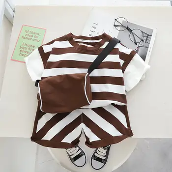 Yaz Yeni çocuk Giyim Küçük ve Orta çocuk Çizgili Kısa Kollu Şort İki Parçalı Rahat Bebek Moda Giysiler