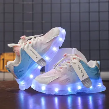 Çocuk Ayakkabıları Yanıp Sönen LED Sneakers Rahat Aydınlatma koşu ayakkabıları Erkek Kız Yürüyüş Eğitmenler USB Şarj Edilebilir Aydınlık spor ayakkabı